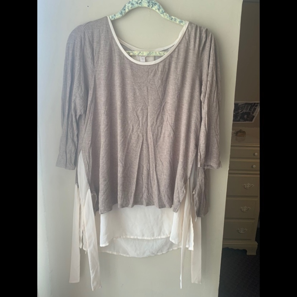 LC Lauren Conrad Gray and Cream Tunic Top